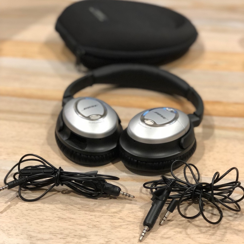 [SOLD] Bose QC 15 Acoustic Noise Cancelling